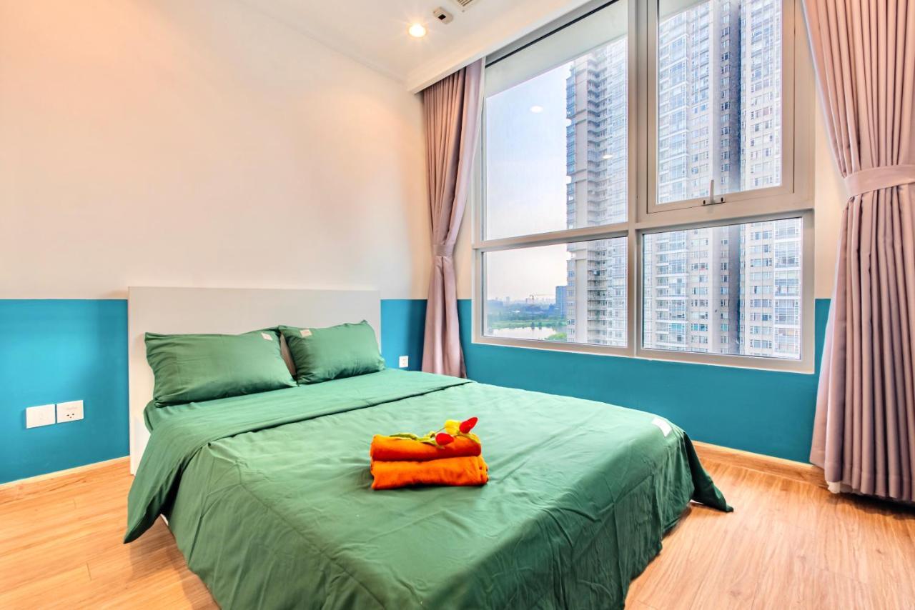 Moxy Hcmc Aparts - Vinhomes Central Park, Ice Rink Хошимин Экстерьер фото