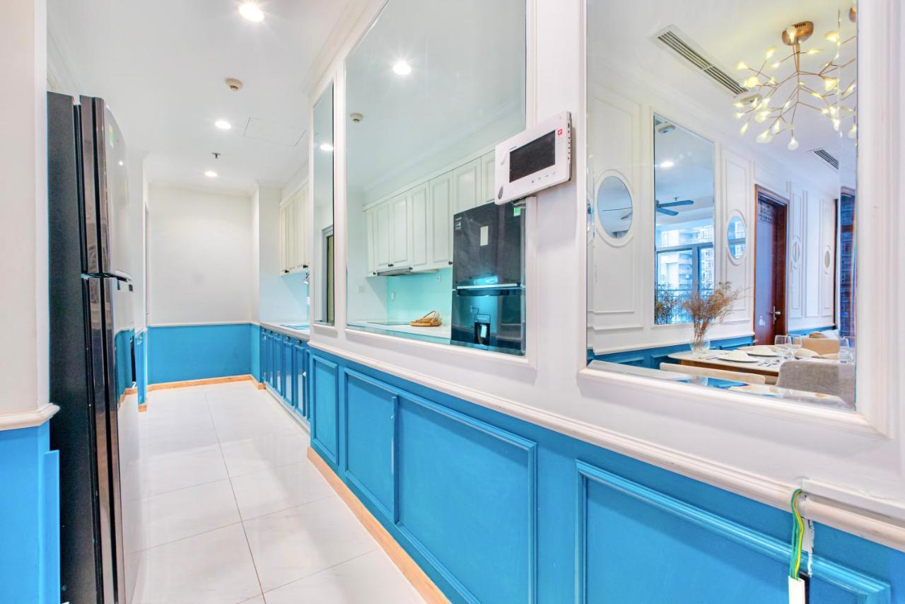 Moxy Hcmc Aparts - Vinhomes Central Park, Ice Rink Хошимин Экстерьер фото