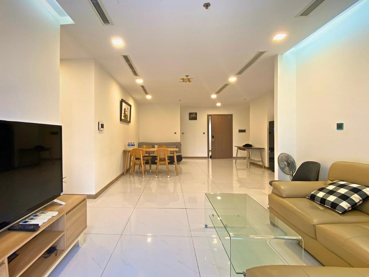 Moxy Hcmc Aparts - Vinhomes Central Park, Ice Rink Хошимин Экстерьер фото